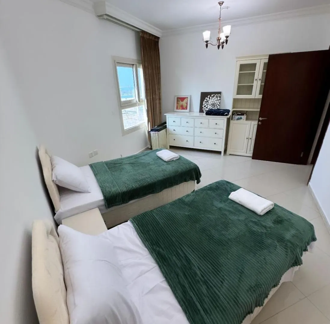 Smart Home Vacation Home Sharjah Apartment